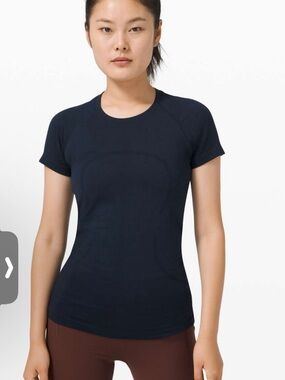 Lululemon True Navy Swiftly Tech Short Sleeve Shirt